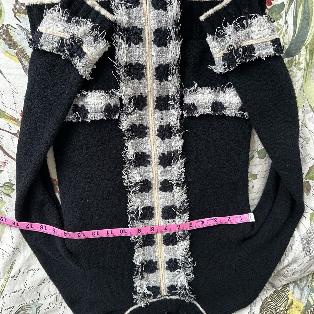 Chanel Zip Up Cardigan size 36 - Picture 4 of 6
